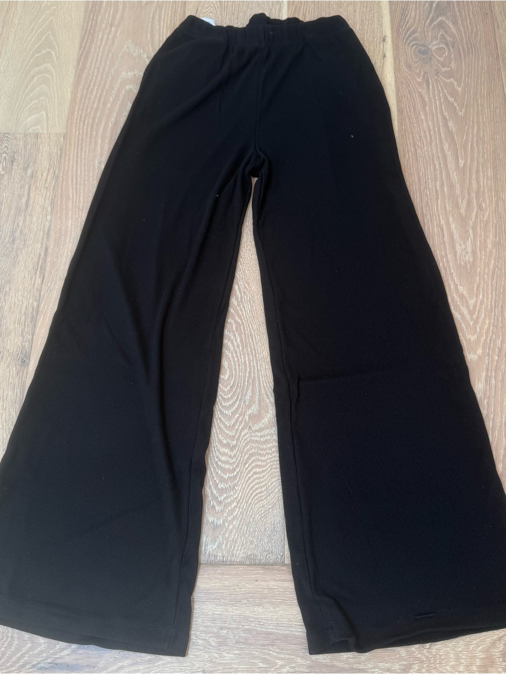 SPRWMN Women’s black ribbed wide leg pants